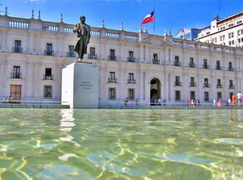 Full Moneda 909 * Santiago de Chile